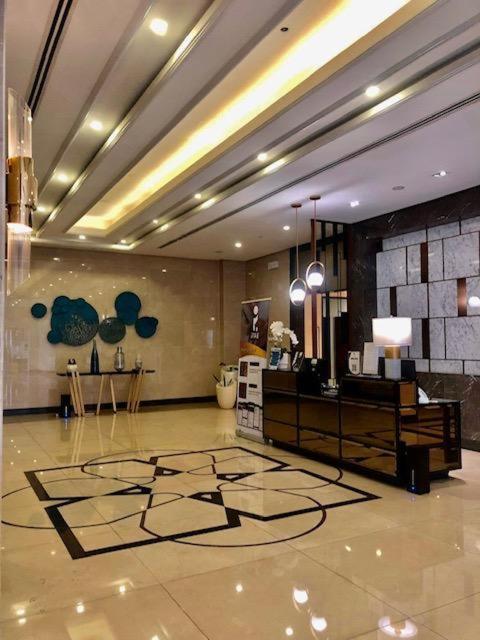 Luxury Bgc Condo In Taguig, Mckinley - Covered Parking And Wifi Free Zewnętrze zdjęcie