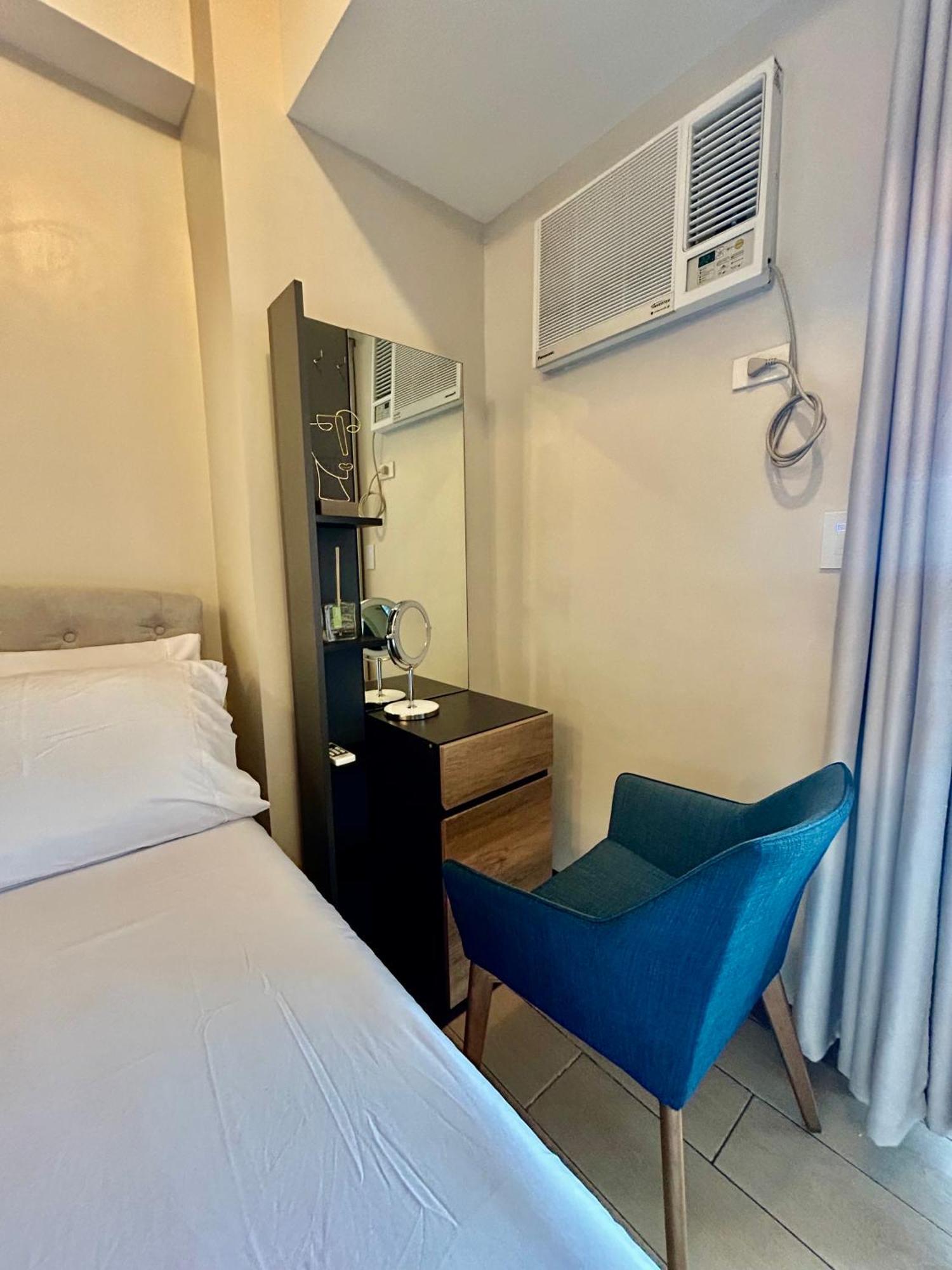 Luxury Bgc Condo In Taguig, Mckinley - Covered Parking And Wifi Free Zewnętrze zdjęcie